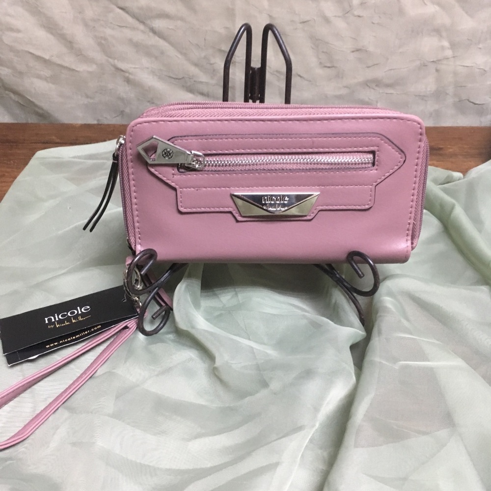 Wristlet